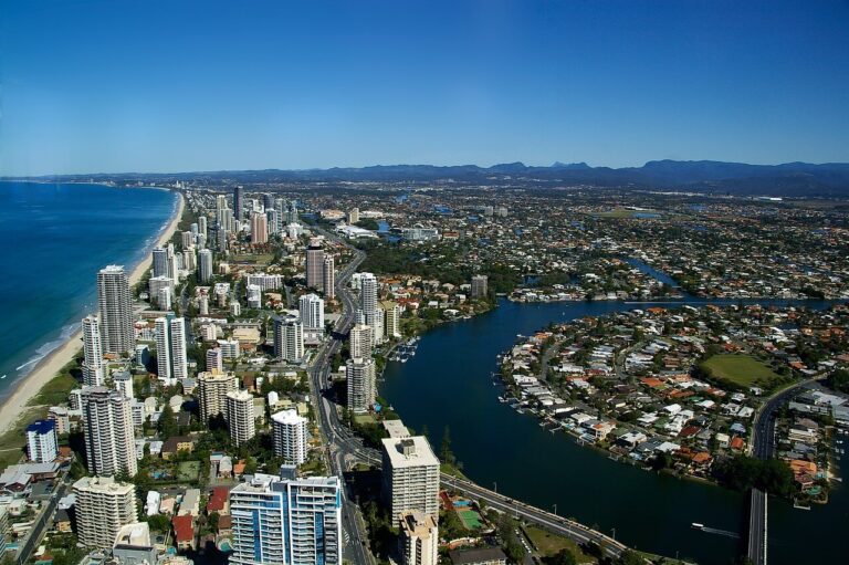 Queensland 4